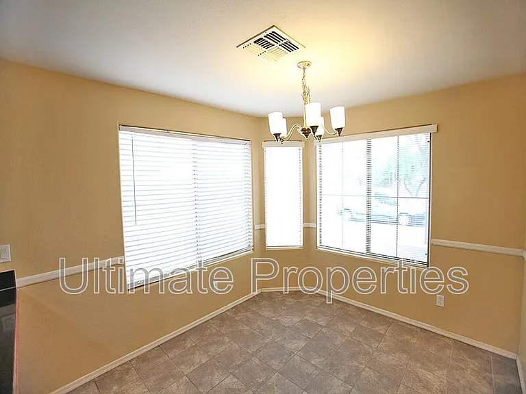5947 S 249th Dr — Photo 7