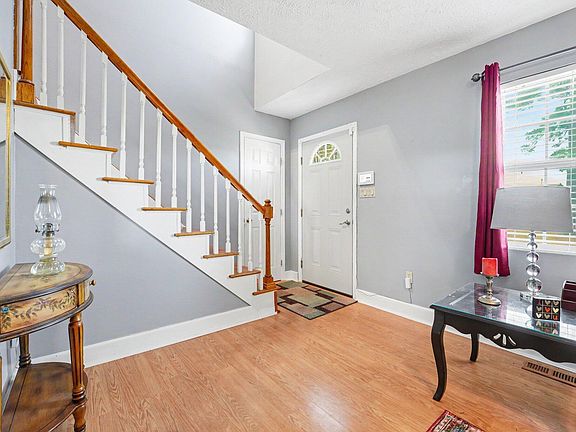 4th image of 314 Woodington Rd