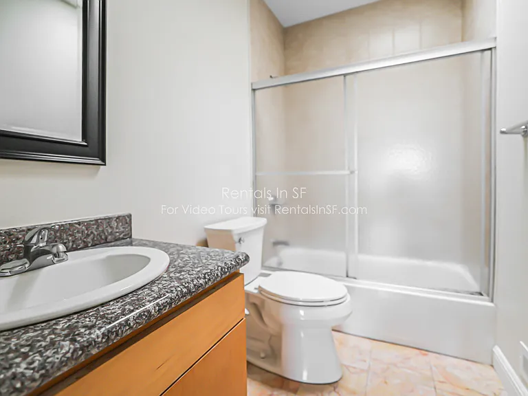 540 Griffith St — Photo 12
