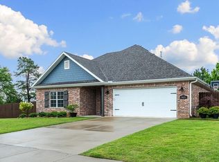 5623 Lavender Ave, Springdale, AR 72762