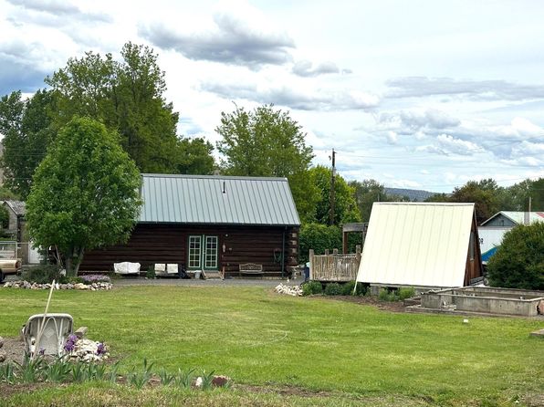 150 School House Dr, Dayville, OR 97825