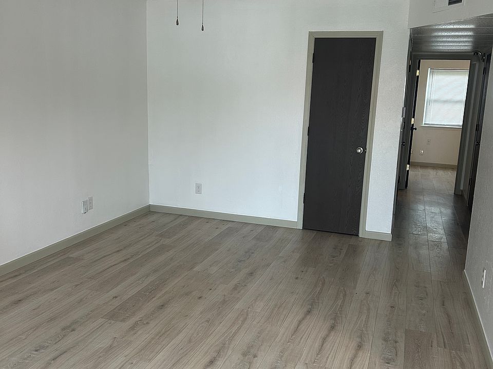 1st image of 101 W Jordan St APT 6