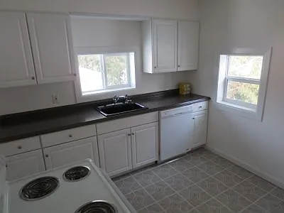 303 Main Rd N #2 — Photo 1