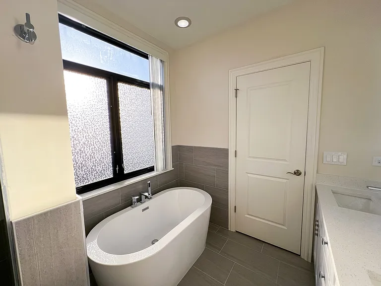 1701 W Chicago Ave #3 — Photo 17