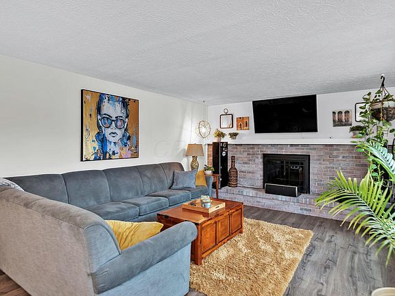 2nd image of 8736 Seabright Dr