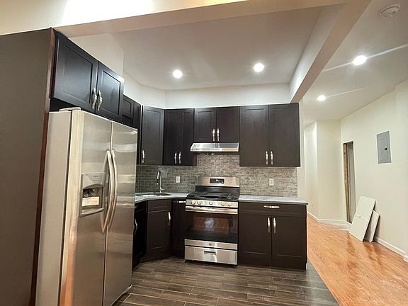 5th image of 8812 19th Ave APT 2