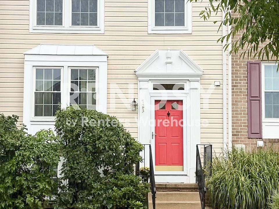 1st image of 723 Dayspring Dr