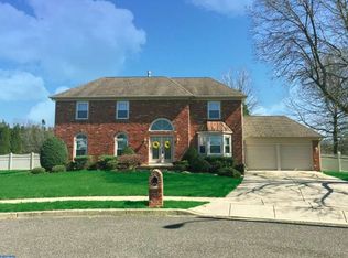 6 Prentis Ct, Sewell, NJ 08080