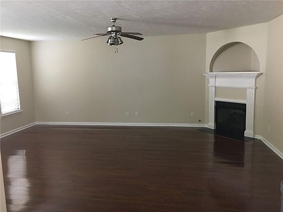 3rd image of 3535 Grand Manor Trl