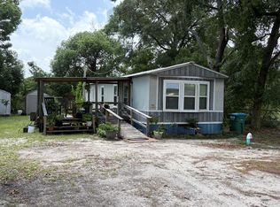 505 NW 1st St, Carrabelle, FL 32322