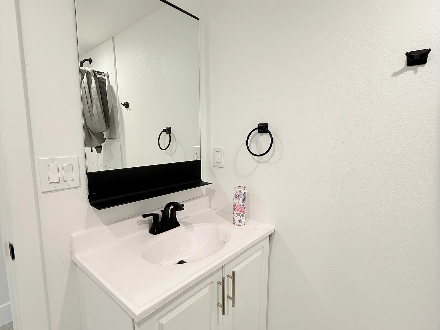 5 bed, 1400 sqft, $4,600 — Photo 4