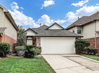 8110 Country Wind Ct, Houston, TX 77040