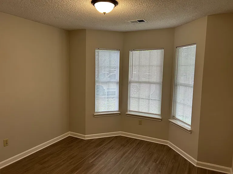 2900 Brachton Cv W — Photo 12