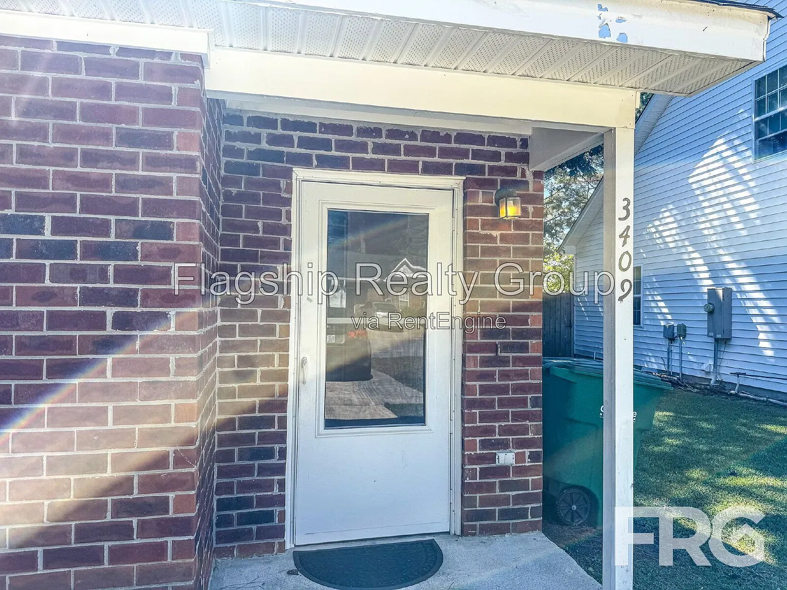 2 bed, 2.0 bath, 1104 sqft, $1,200 — Photo 4
