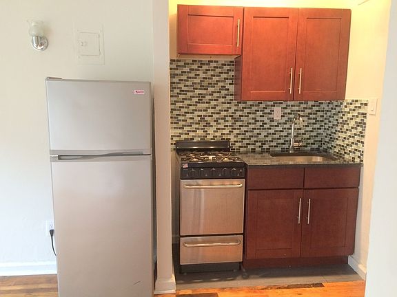 4th image of 467 W 164th St APT 2B