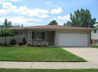 43003 Saxony Rd, Canton, MI 48187