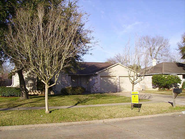 1st image of 12110 Pine Knoll Dr