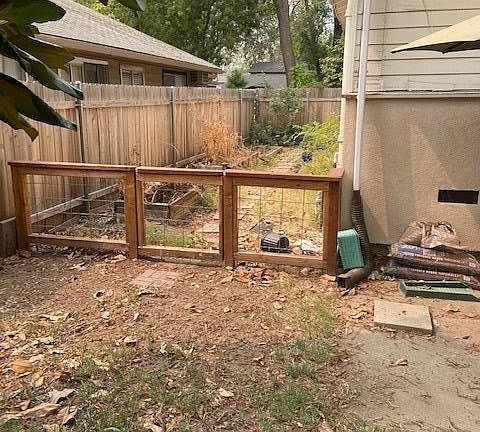 4th image of 209 Earl Ave