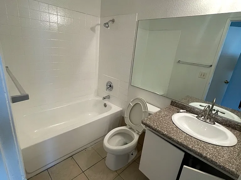 3411 Civic Center Dr #I — Photo 19