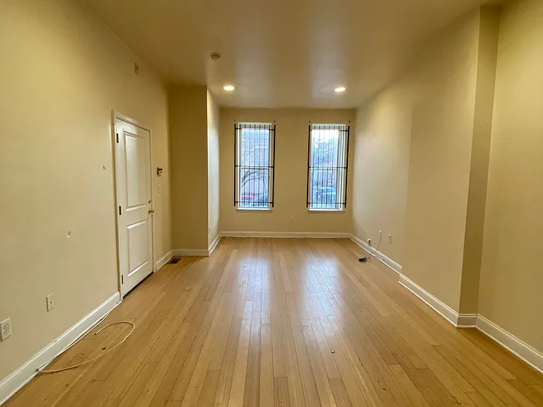 1719 W Montgomery Ave #1 — Photo 1