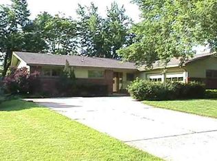 5921 N Clarendon St, Wichita, KS 67220