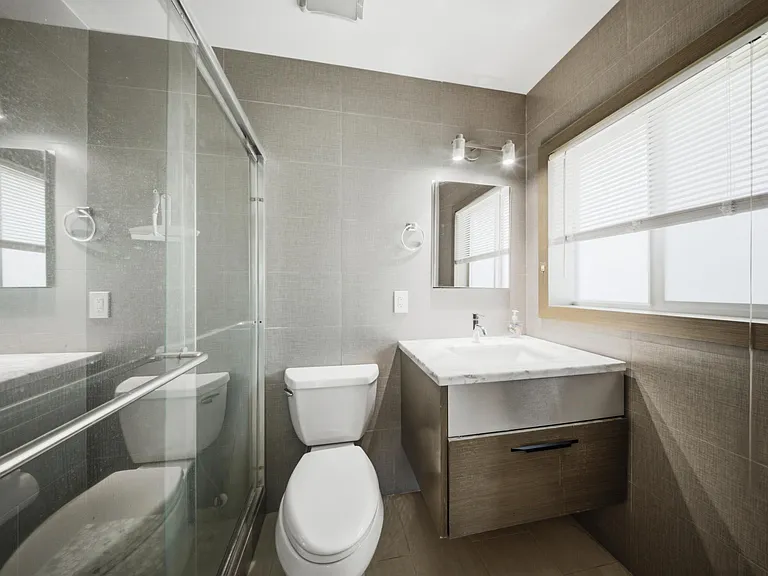 138 N Indies Dr #B — Photo 20