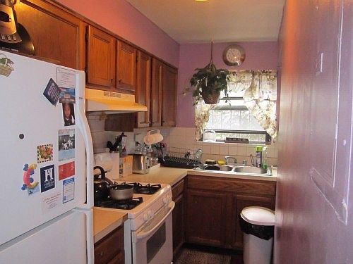 4th image of 852-C Leland Ave