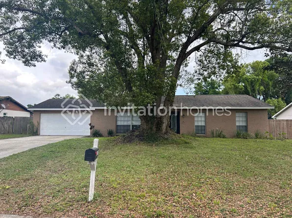 1513 Highcrest Cir, Valrico, FL 33596