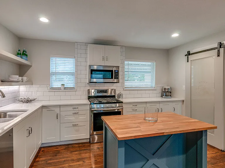 300 Ridgecrest Dr — Photo 13