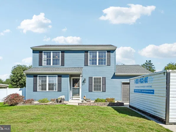 3 Grayson Pl, Burlington, NJ 08016