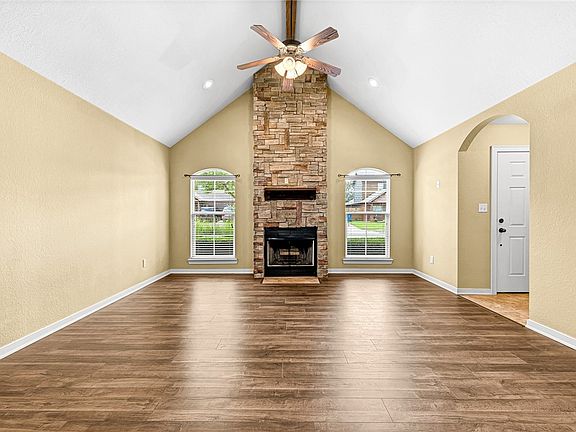 5th image of 3114 SW Hillstone Ave