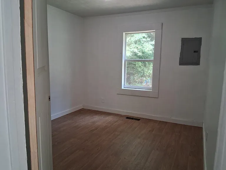 40 Skylark Cir — Photo 4
