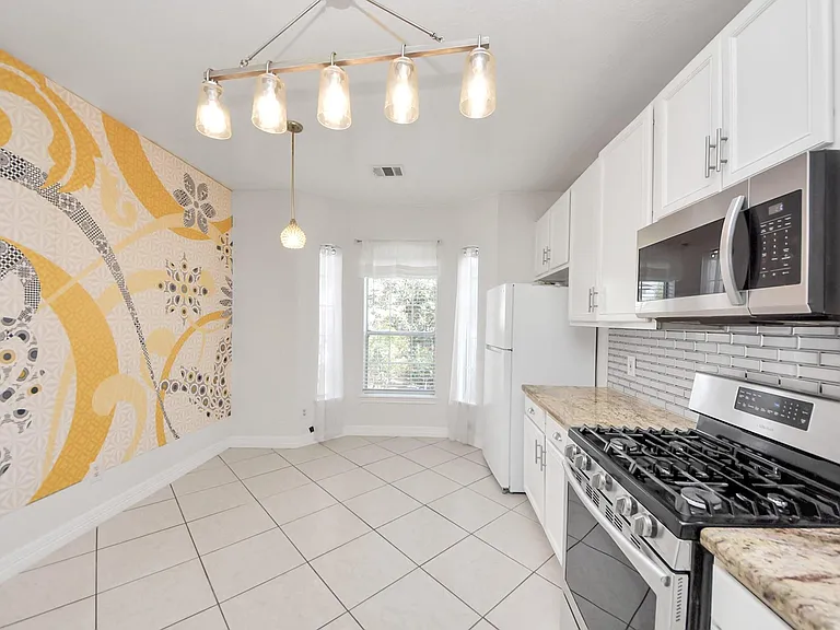 18315 Brenwood Manor Dr — Photo 18