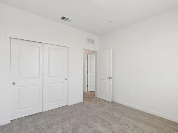 1453 McIntyre St, Galt, CA 95632