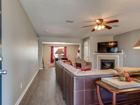 5th image of 3172 Hidden Creek Dr