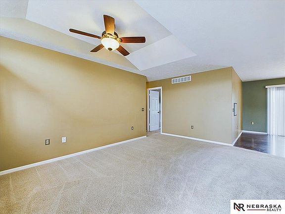 3rd image of 2408 NW 44th St