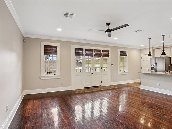 5th image of 1041 Ursulines Ave Unit 203