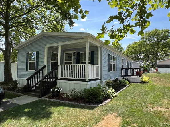 12 Springridge Rd, Bath, PA 18014