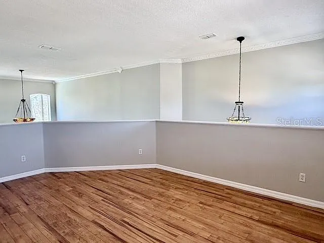 2300 The Oaks Blvd — Photo 34