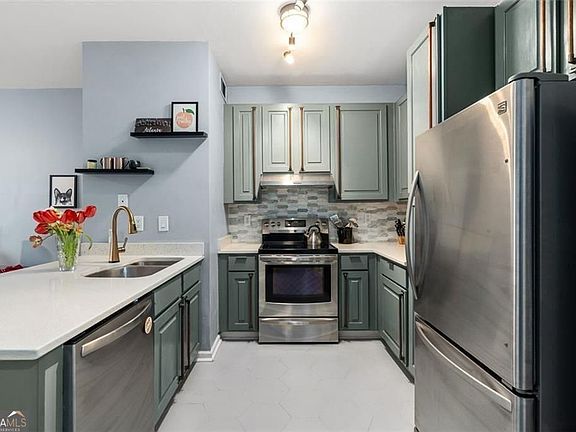 2nd image of 821 Ralph McGill Blvd NE APT 3137