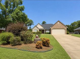 146 Fairethorne Dr, Leesburg, GA 31763