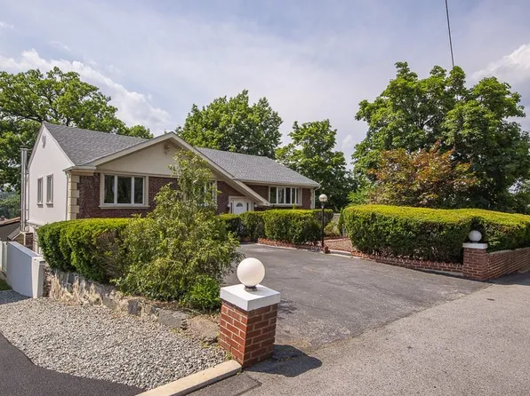 148 Brewster Avenue, Yonkers, NY 10701