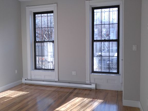 4th image of 1277 Herkimer St #3