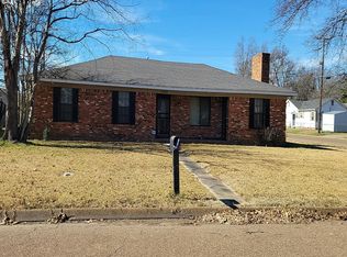1003 Florida Ave, Clarksdale, MS 38614