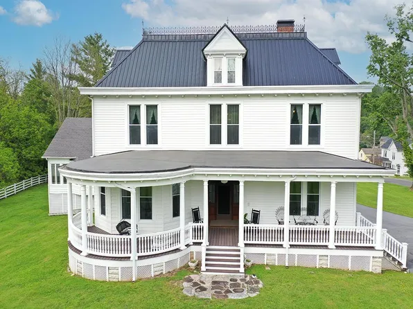 639 W Tower St, Tazewell, VA 24651