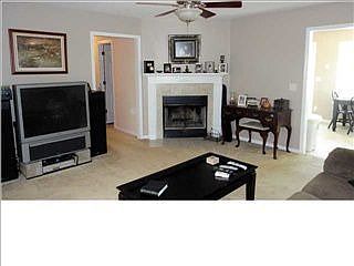 4th image of 15037 Jenny Lynn Dr