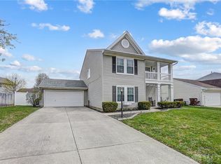 1017 Sunset Dr, Englewood, OH 45322