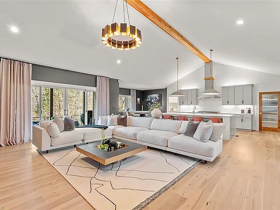 4th image of 2502 Rivers Edge Rd