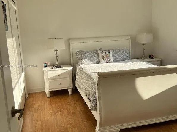 17820 NW 73rd Ave APT 200-1, Hialeah, FL 33015