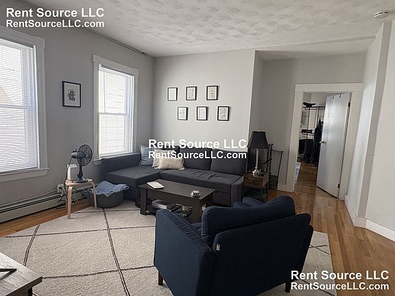 2nd image of 471 Cambridge St #3